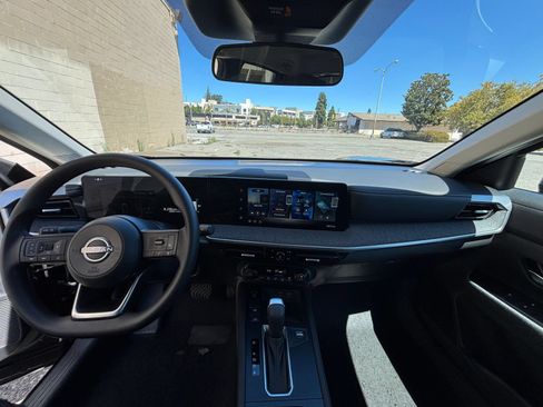 Used 2026 Nissan Kicks SV FWD image 27