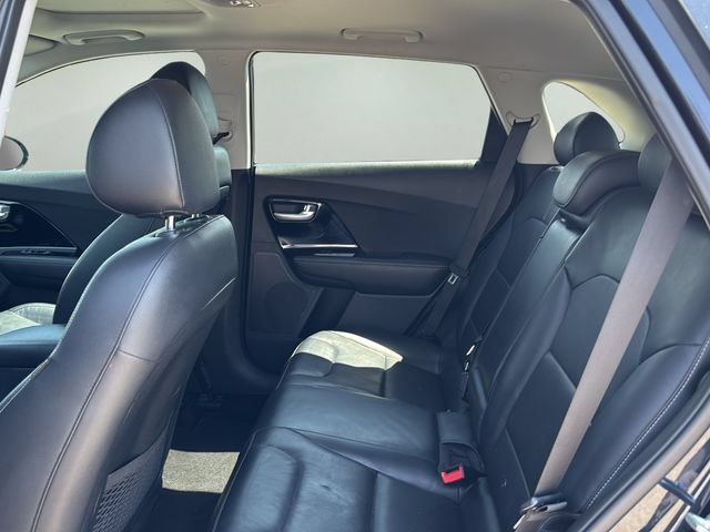 Used 2017 Kia Niro Touring w/ Advanced Technology Package FWD image 14