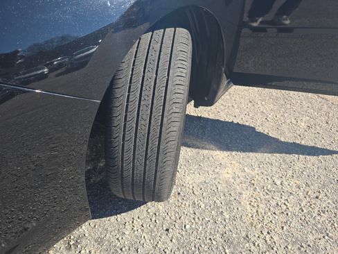 Used 2023 Subaru Impreza Premium image 34