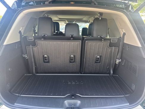 Used 2025 Nissan Pathfinder Platinum w/ Cargo Package image 25