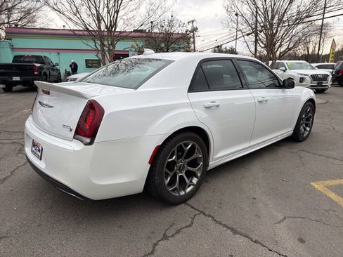 Used 2018 Chrysler 300 S w/ 300S Premium Group image 6