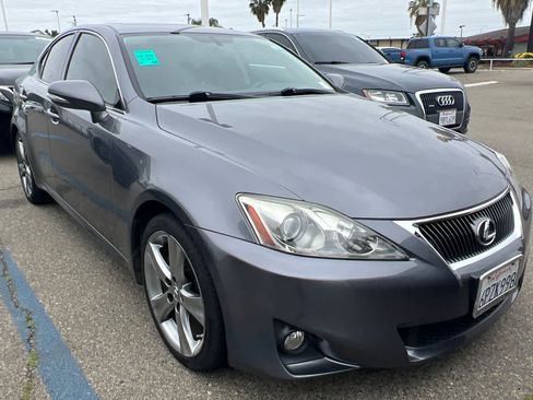 Used 2012 Lexus IS 250 w/ Premium Pkg Value Edition RWD image 3