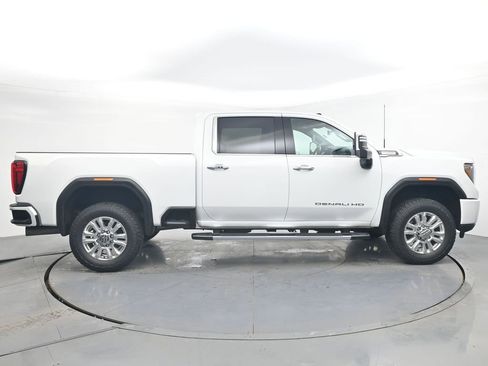 Used 2021 GMC Sierra 2500 Denali w/ Denali Ultimate Package image 6