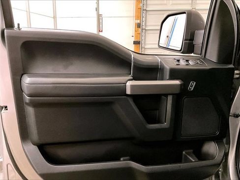 Used 2020 Ford F150 XLT w/ Equipment Group 302A Luxury AWD/4WD image 22