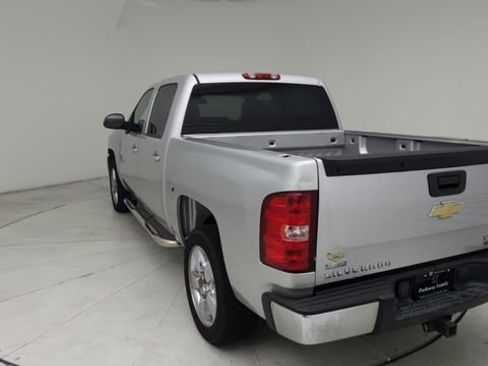 Used 2011 Chevrolet Silverado 1500 LT w/ Texas Edition image 4