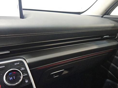 Used 2024 Genesis GV80 2.5T image 40