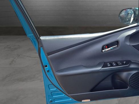Used 2018 Toyota Prius Prime Plus FWD image 10