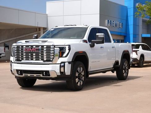 New 2026 GMC Sierra 2500 Denali w/ Denali Reserve Package AWD/4WD image 7