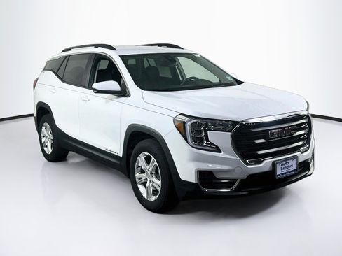 Used 2024 GMC Terrain SLE w/ Driver Convenience Package AWD/4WD image 3
