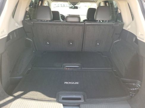 Certified 2024 Nissan Rogue Platinum w/ Platinum Premium Package image 10