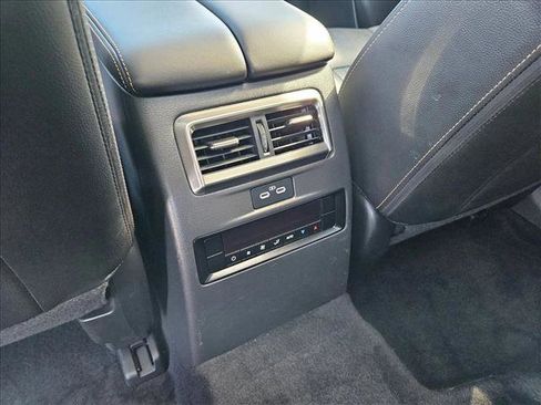 Used 2025 MAZDA CX-90 3.3 Turbo w/ Premium Sport Pkg image 17