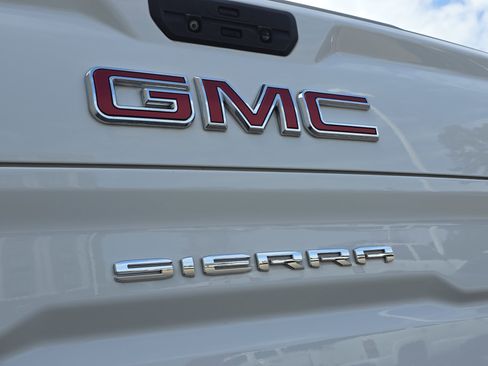 Used 2020 GMC Sierra 1500 SLT w/ SLT Premium Plus Package image 45