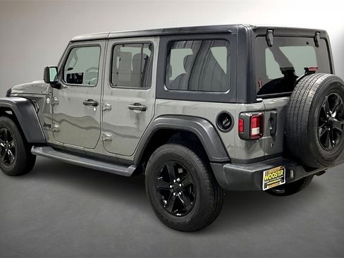 Used 2020 Jeep Wrangler Unlimited Sport image 4
