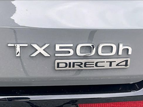 Used 2026 Lexus TX 500h AWD w/ Technology Package image 10