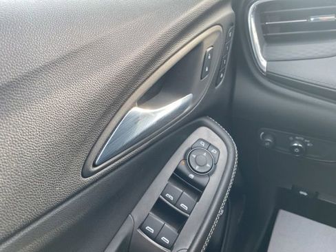 Used 2025 Buick Encore GX Avenir w/ Avenir Technology Package image 18