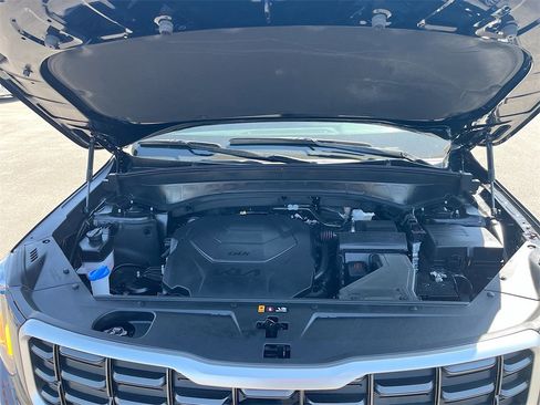 Used 2024 Kia Telluride SX w/ Towing Package image 33