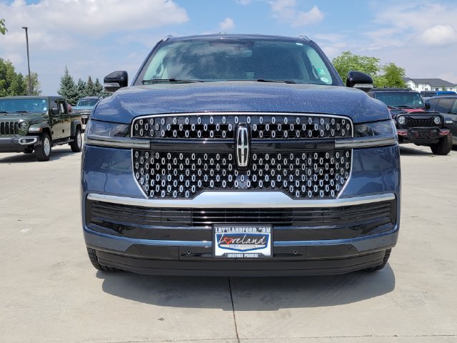 New 2027 Lincoln Navigator Premiere AWD/4WD image 5