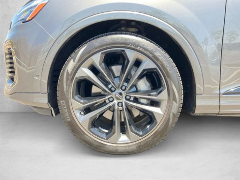Used 2025 Audi Q7 3.0T Prestige w/ Prestige Package AWD/4WD image 9