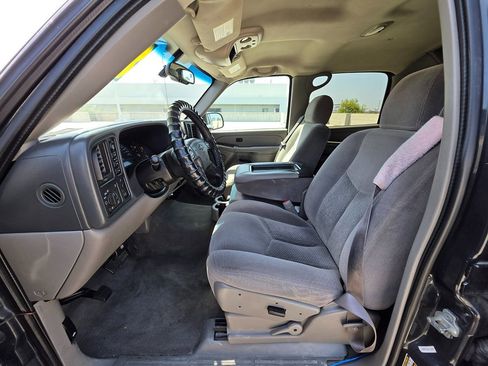 Used 2005 Chevrolet Avalanche Z71 w/ Preferred Equipment Group image 13