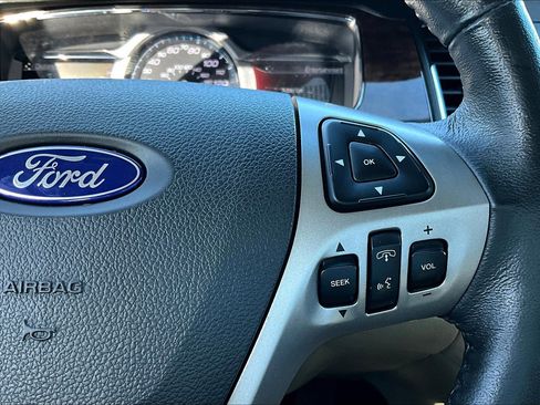 Used 2017 Ford Taurus Limited image 19