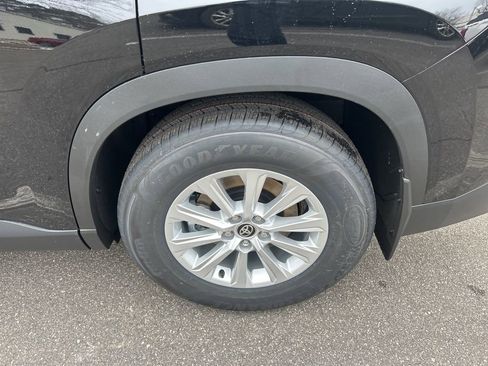 New 2026 Toyota Grand Highlander XLE image 13