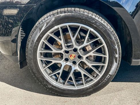 Used 2017 Porsche Macan S image 10