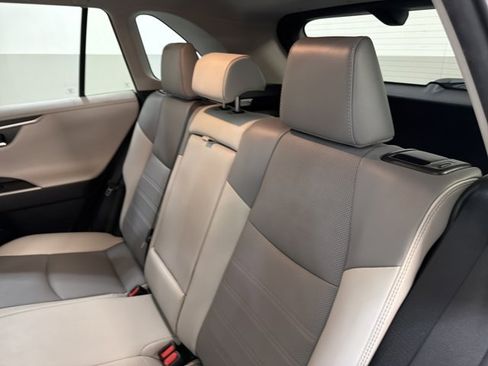 Used 2021 Toyota RAV4 Limited AWD/4WD image 7
