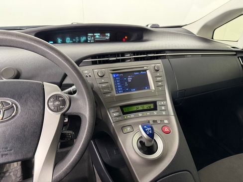 Used 2015 Toyota Prius Two FWD image 15