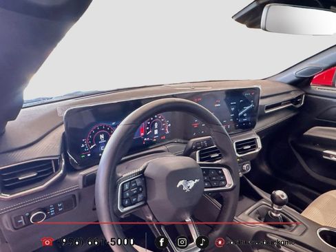 Used 2025 Ford Mustang GT Premium w/ GT Performance Package RWD image 11