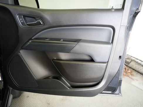 Used 2019 Chevrolet Colorado Z71 w/ Z71 Midnight Edition AWD/4WD image 52