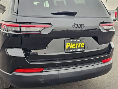 New 2025 Jeep Grand Cherokee L Altitude image 7