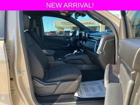 Used 2024 GMC Canyon Elevation w/ Convenience Package image 10