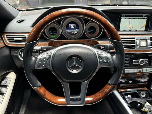 Used 2014 Mercedes-Benz E 350 4MATIC Sedan w/ Premium 1 Package image 12