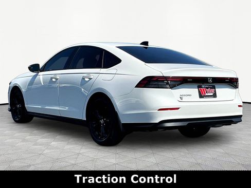 Used 2025 Honda Accord SE image 4