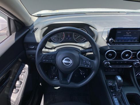 Used 2025 Nissan Sentra S FWD image 12