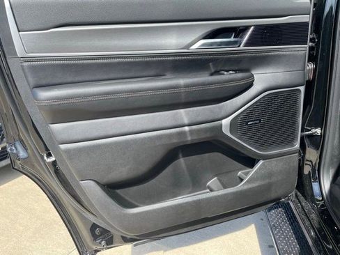 New 2026 Jeep Grand Wagoneer 4WD image 13