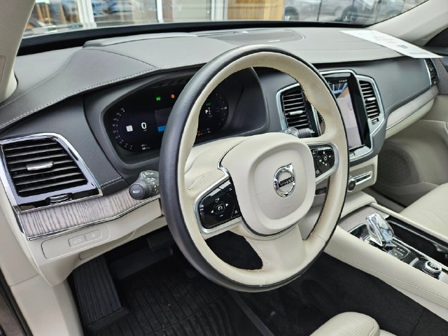 Certified 2023 Volvo XC90 T8 Ultimate w/ Protection Package Premier AWD/4WD image 20