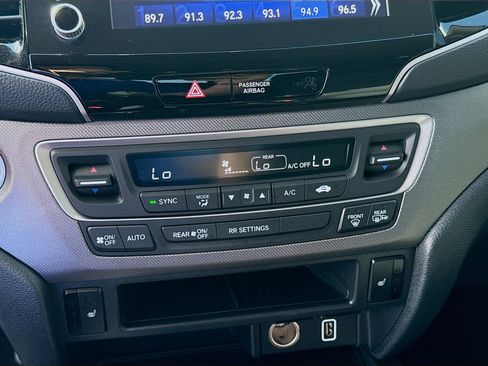 Used 2023 Honda Ridgeline RTL image 12