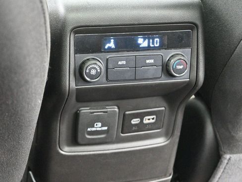 Used 2023 GMC Acadia AT4 AWD/4WD image 33