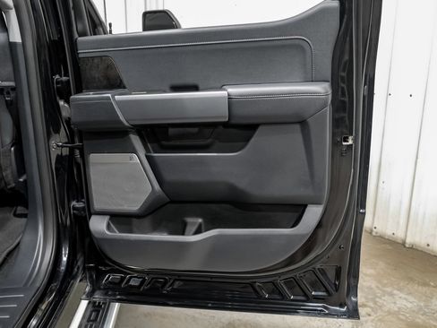 Used 2025 Ford F250 Lariat AWD/4WD image 46