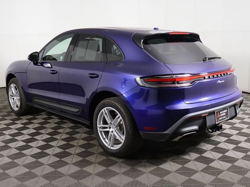 Used 2022 Porsche Macan image 10