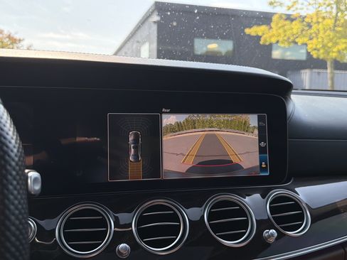Used 2018 Mercedes-Benz E 63 AMG S image 20