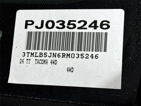 Certified 2024 Toyota Tacoma TRD Off-Road AWD/4WD image 41