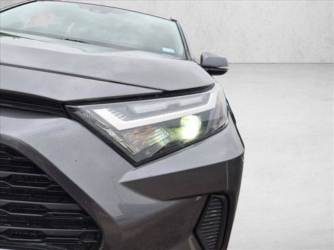 Used 2022 Toyota RAV4 XLE w/ Convenience Package AWD/4WD image 30