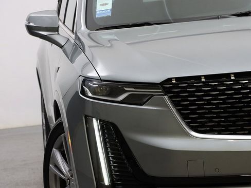 Used 2023 Cadillac XT6 Premium Luxury image 4