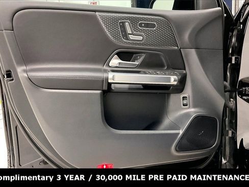 Used 2025 Mercedes-Benz GLB 250 image 20
