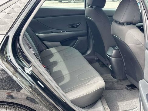 Certified 2025 Hyundai Elantra Sport FWD image 13