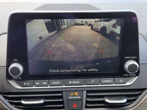 Used 2024 Nissan Altima 2.5 SV image 13