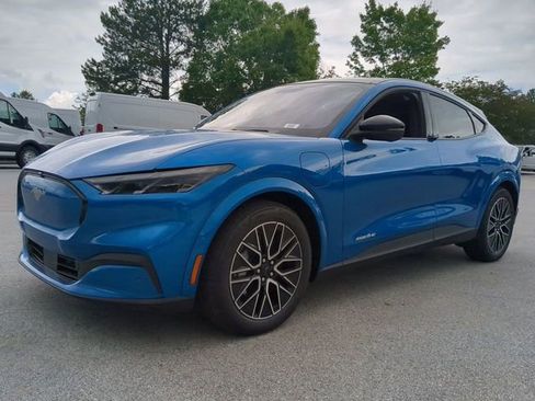 New 2025 Ford Mustang Mach-E Premium image 8