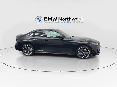 New 2026 BMW 230i xDrive Coupe w/ Convenience Package AWD/4WD image 5